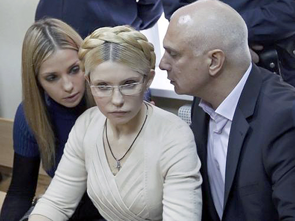 Tymoszenko będzie się mogła leczyć poza więzieniem