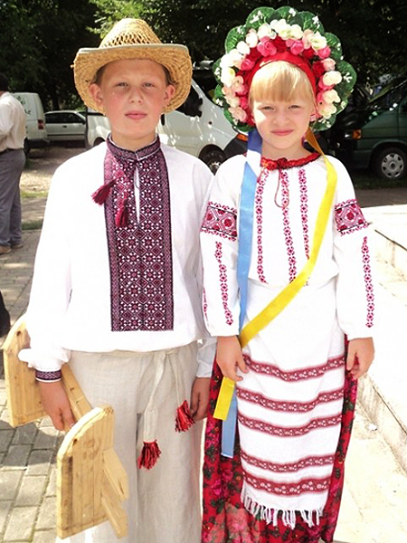 Uczestnicy konkursu folklorystycznego „Maleńcy Bojkowie i Bojkinie” (Fot. archiwum administracji m. Turki)