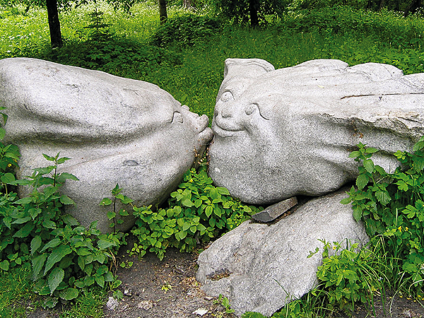 Jedna z rzeźb Witalia Rożyka (Fot. Dmytro Antoniuk)