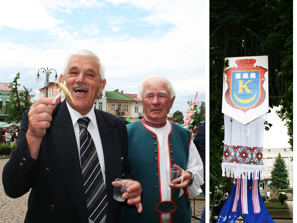Goście z Gorlic i herb Kałusza (Fot. Sabina Różycka)