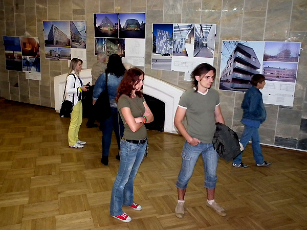 Wystawa projektów firmy architektonicznej „Maćków Pracownia Projektowa” w Pałacu Sztuk (Fot. Krzysztof Szymański)