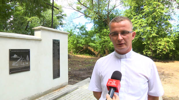 Poświęcenie fundamentu zabytkowego kościoła i dzwonnicy w Łanowicach