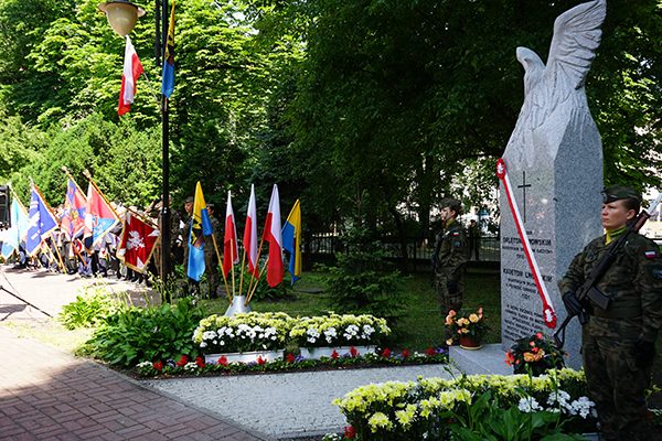 W Katowicach został odsłonięty pomnik Orląt i Kadetów Lwowskich