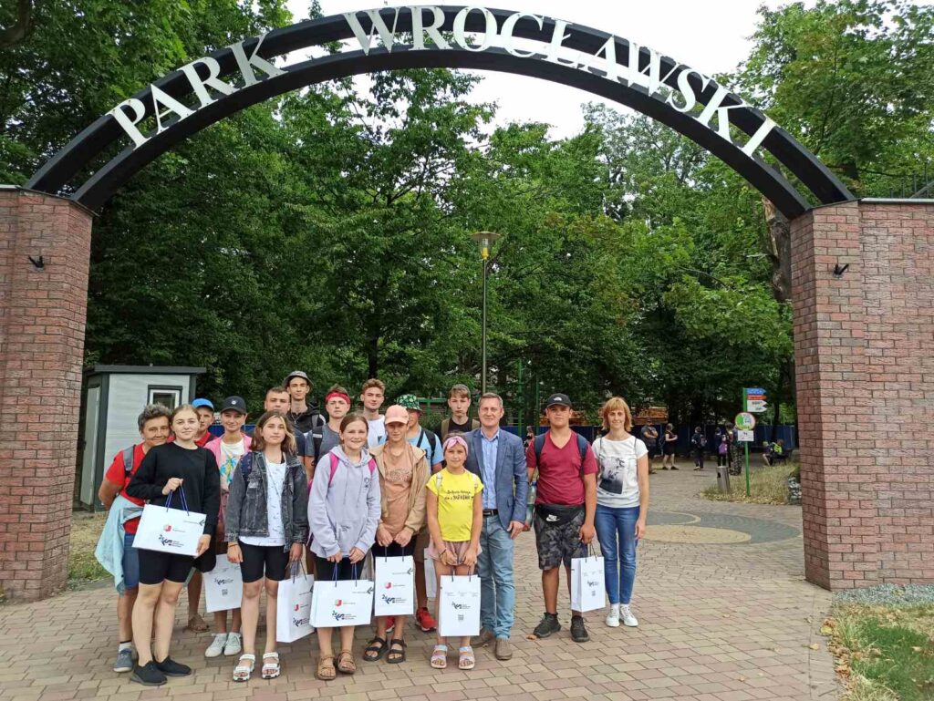 Młodzież ze Szczerca na obozie harcerskim w Polsce