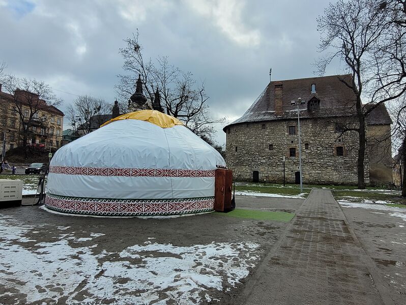 Kazachska jurta w centrum Lwowa