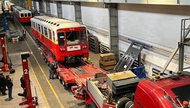 Kijowskie metro otrzyma pierwszą partię wagonów z Polski