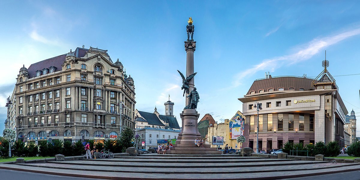 Propozycja przesunięcia pomnika Adama Mickiewicza we Lwowie
