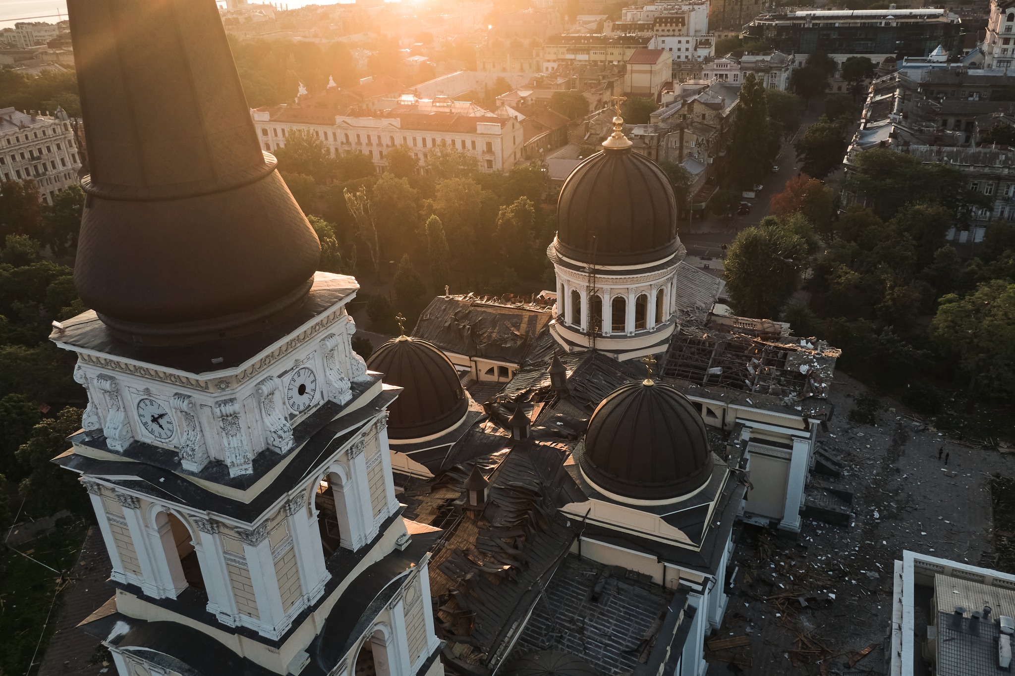 Rosyjska rakieta spadła na zabytkową cerkiew w centrum Odessy