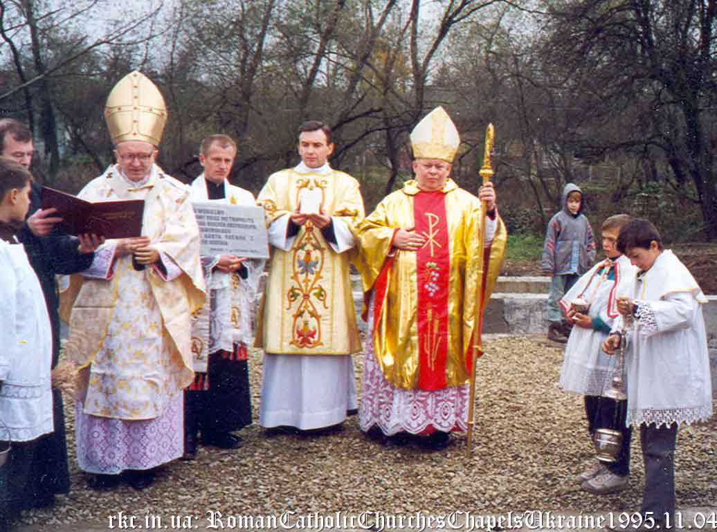 Kardynałowie, arcybiskupi i biskupi gośćmi kardynała Mariana Franciszka Jaworskiego (1991–2008). Część 1