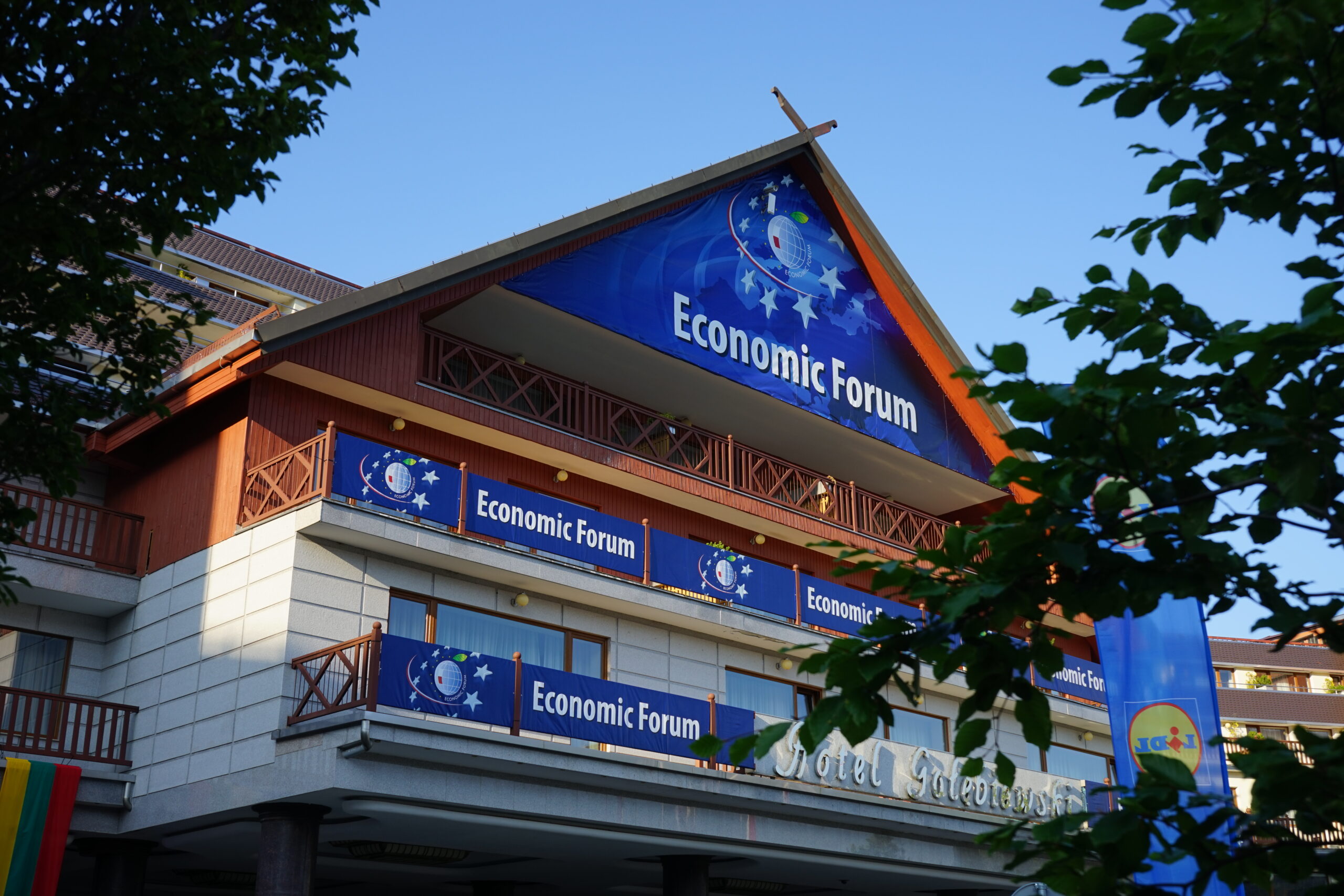 33. Forum Ekonomiczne w Karpaczu – „Czas nowych liderów: razem kształtując przyszłość”