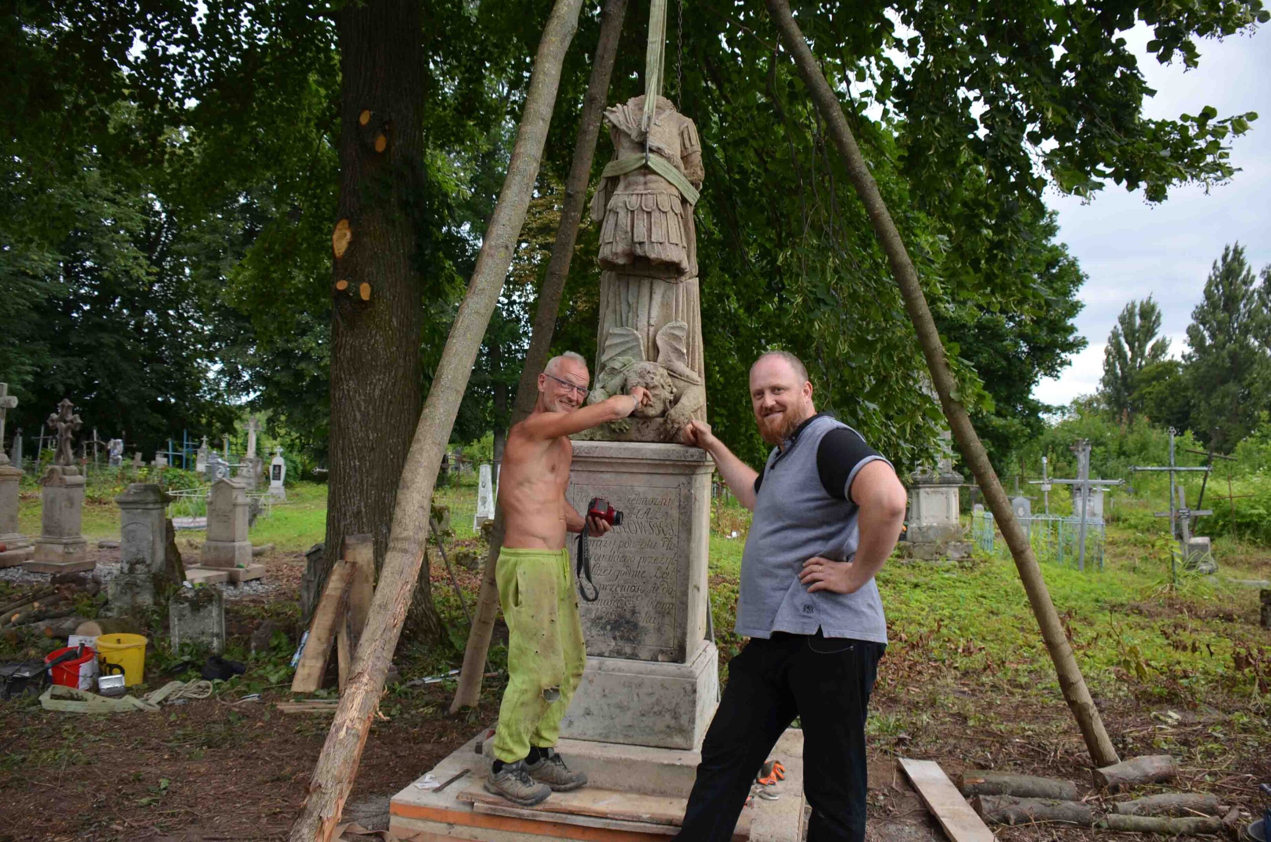 Obóz „Magurycza” w Czarnym Ostrowie i powrót figury św. Archanioła Michała
