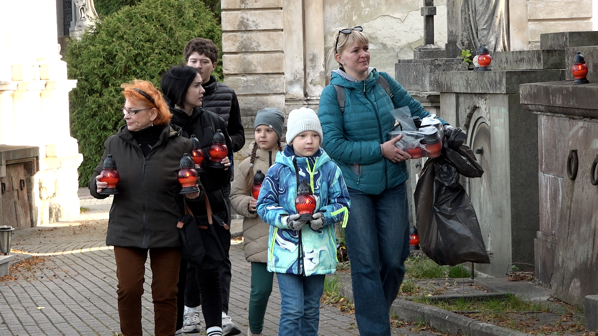We Lwowie po raz 21. zapłonęło „Światełko Pamięci dla Cmentarza Łyczakowskiego”