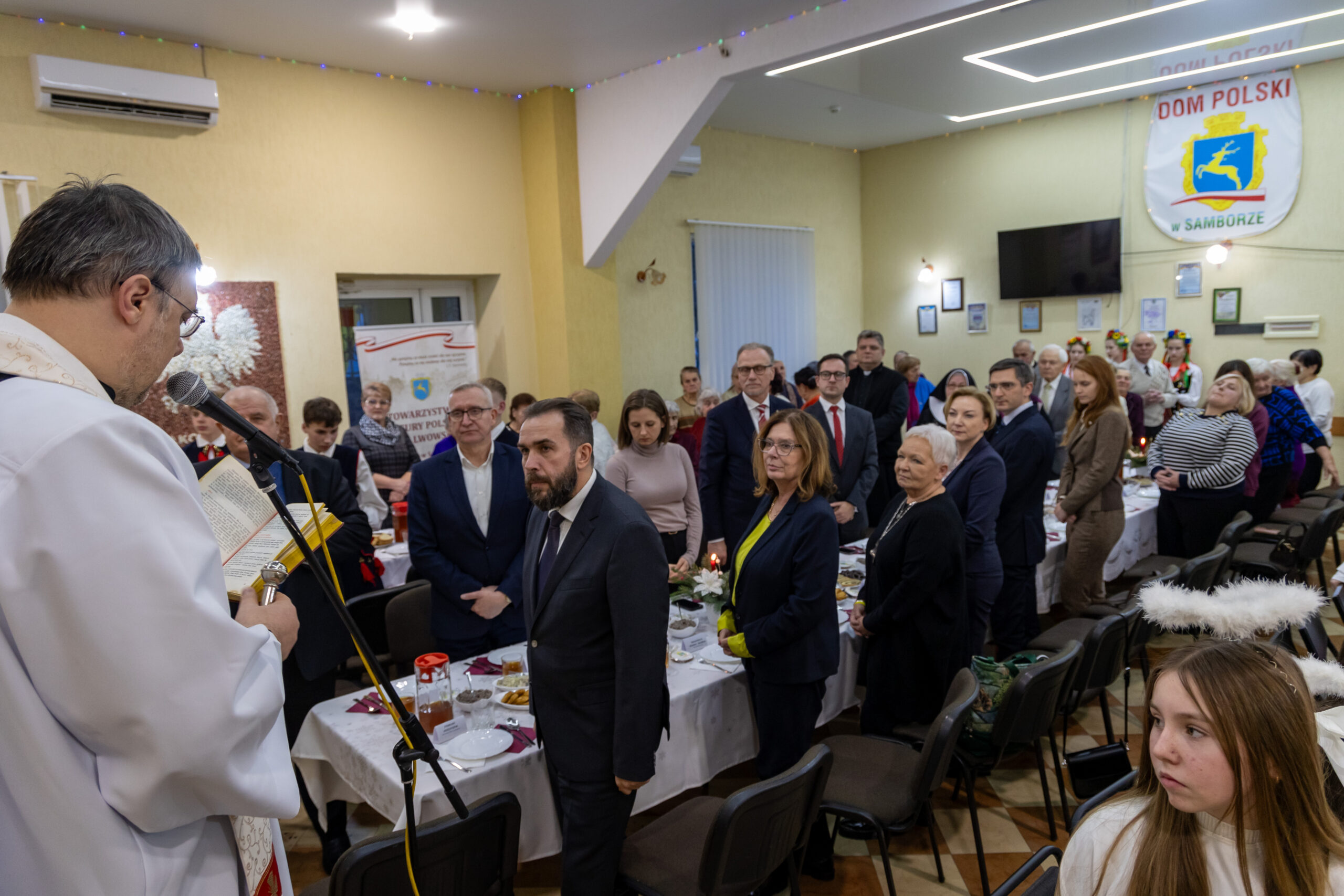 Spotkanie wigilijne w Domu Polskim w Samborze z udziałem Marszałek Senatu RP