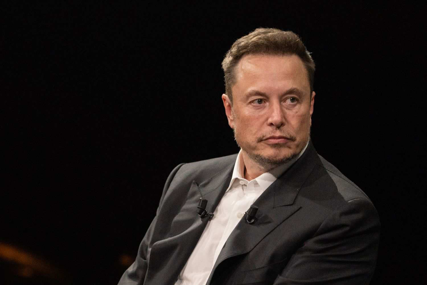 Elon Errolowicz Musk. Kto bogatemu zabroni?