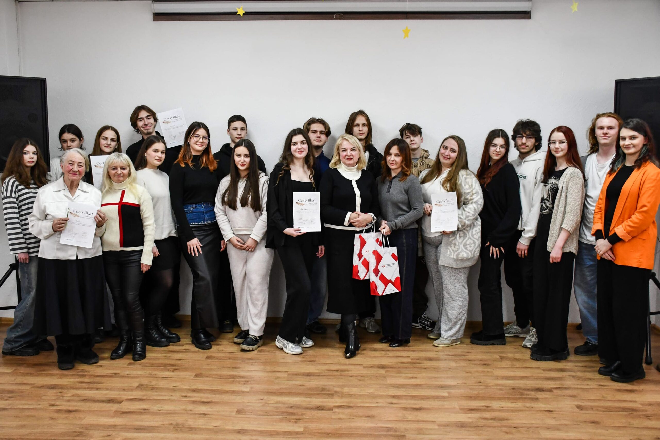 Młodzież z Centrum Kultury Polskiej zorganizowała konkurs poezji „Słowo, które brzmi”
