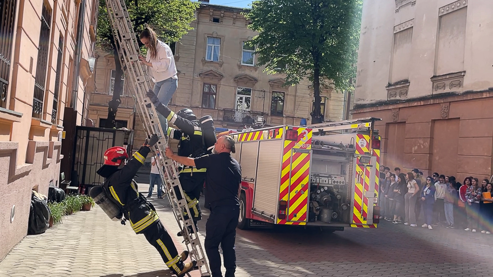 Dzień Obrony Cywilnej w Liceum nr 24 im. Marii Konopnickiej we Lwowie