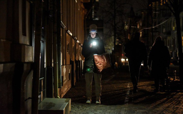 Rosja masowo atakuje infrastrukturę energetyczną Ukrainy