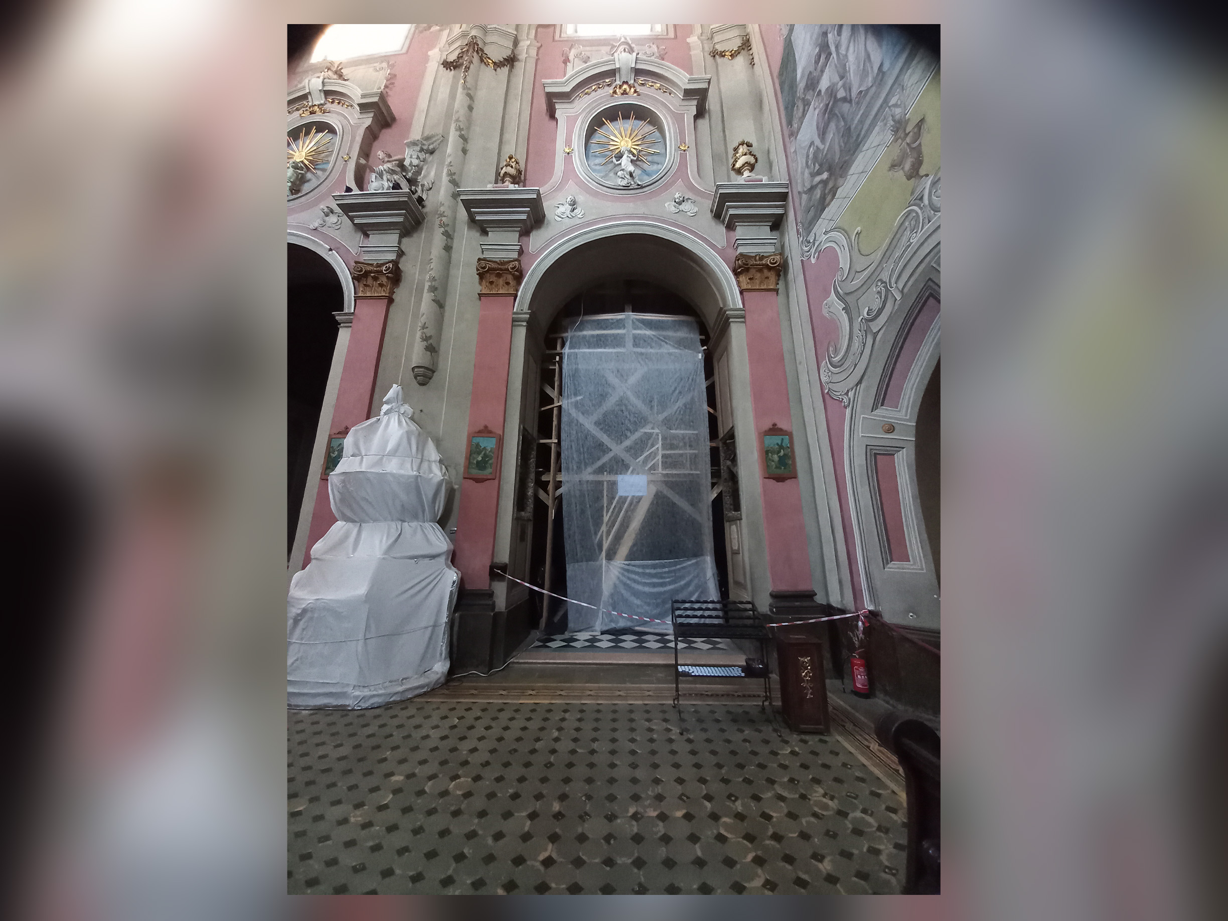 Profesor Paweł Boliński o nowych odkryciach w świątyniach lwowskich. Część 2